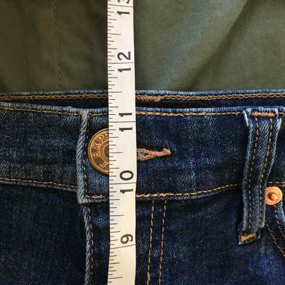 Express Shorts Womens Sz 6 Blue Jean Distressed Ripped Cut Off Denim - Picture 5 of 12